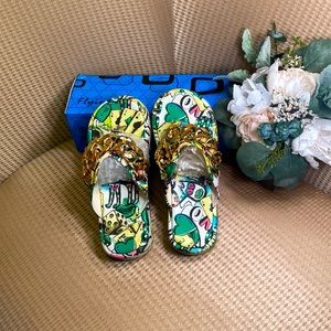 Multicolor sandals